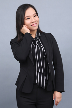 八年行業從業經驗，熟悉